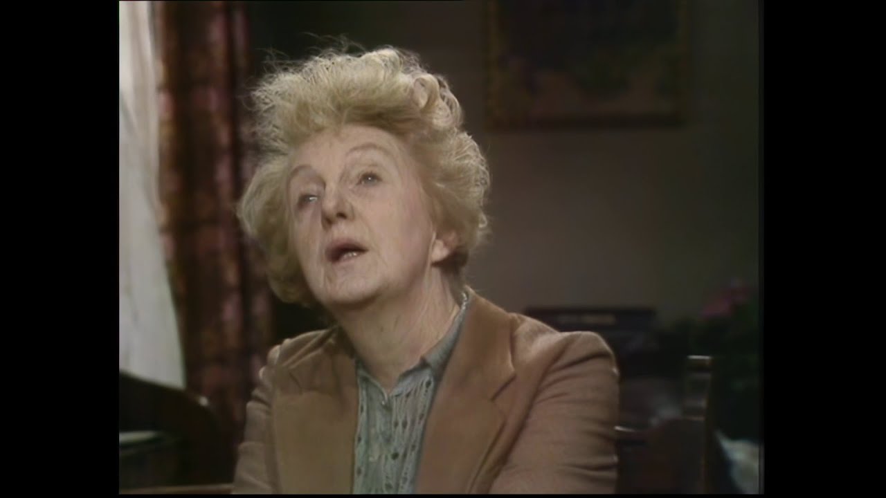 South Riding Ep 7 - Dreams and Destinations (1080p) w/Joan Hickson