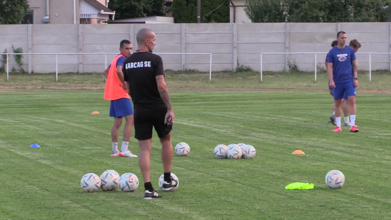 Sport7 - M&eacute;gsem P&uuml;sp&ouml;klad&aacute;nyban v&iacute;vja bajnoki m&eacute;rkőz&eacute;seit Karcag NB III-as futballcsapata