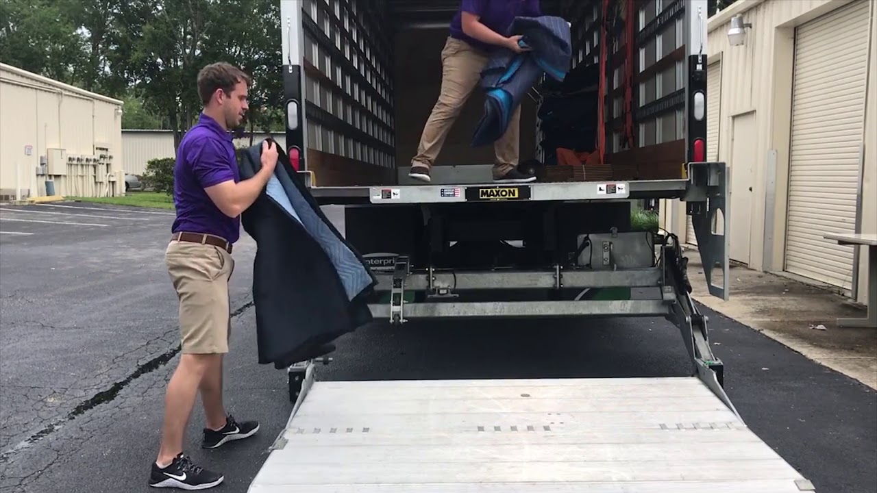 How to Work Liftgate On a Moving Truck