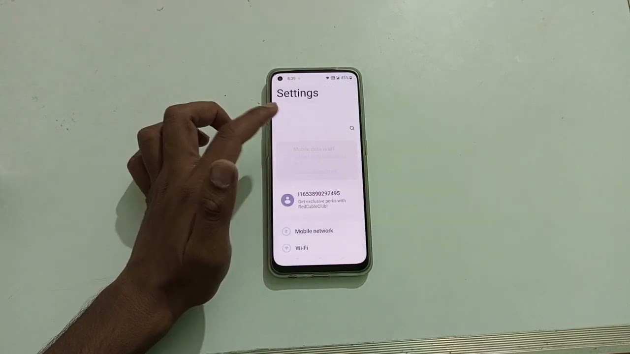 how to on pull down in lock screen access notification drawer in oneplus nord ce2 lite