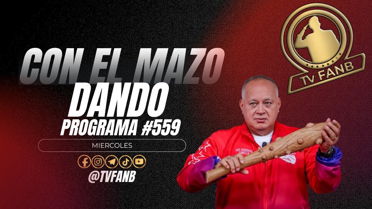 CON EL MAZO DANDO