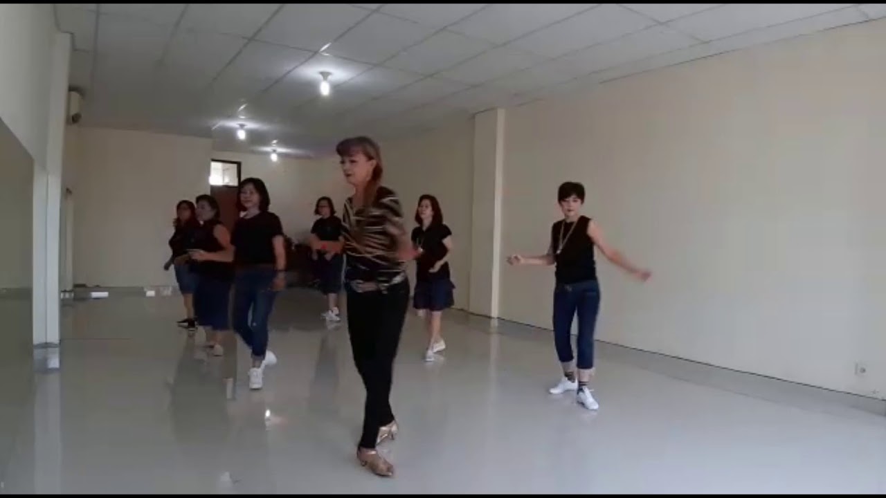 Feliz Navidad Line Dance
