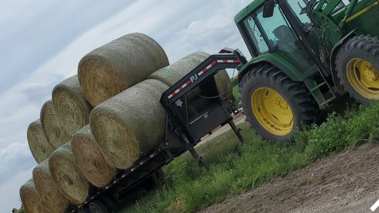 Hauling Hay Vlog