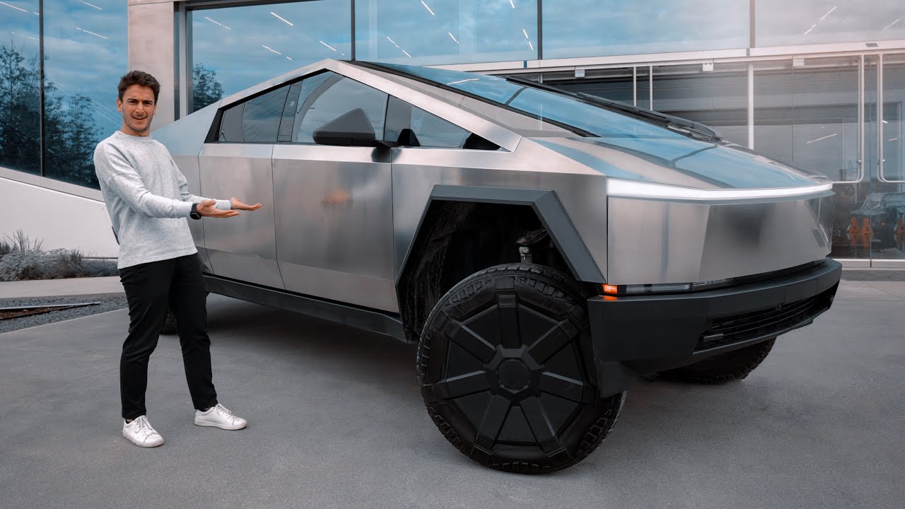 Je d&eacute;couvre le Cybertruck de Tesla en exclusivit&eacute; !