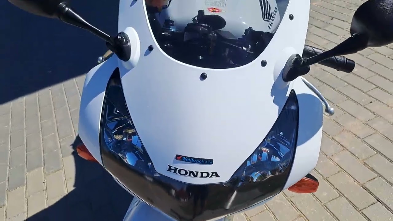 Honda cbr 954 tylko 28tys km Nowe opony i naped SUPER STAN w Sylwmoto Iława tel 500134533