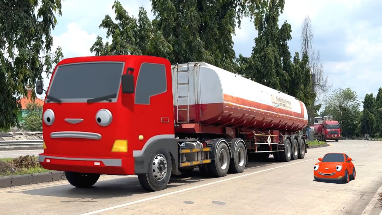 Disini Markas Truk Tangki Pertamina, Truk Gandeng, Truk Kontainer Mirip Frank Teman Tayo