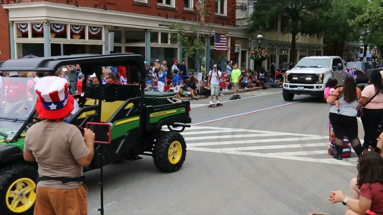 Bristol Fourth of July Parade 2021 , Fourth of July Celebration  , Bristol Rhode Island .