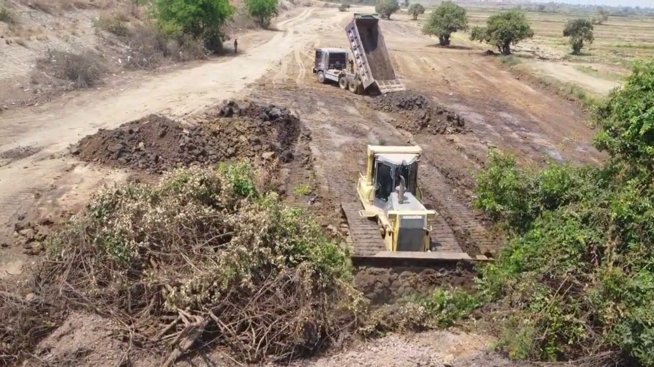 FUll Action Project Filling Delete Lake Utilizes SHANTUI D60PX Push Dirt with Heavy Dump Truck 25.5T