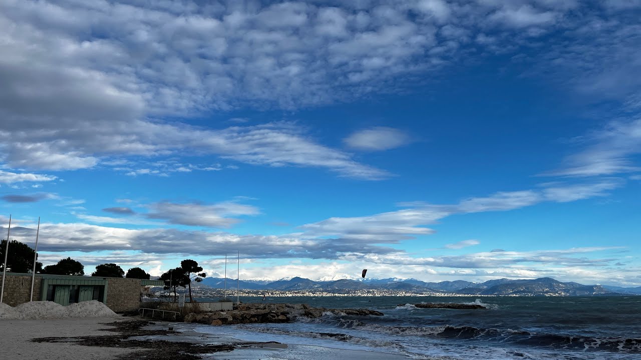 🌊 „Magie am Mittelmeer: Die traumhafte Küste von Antibes“