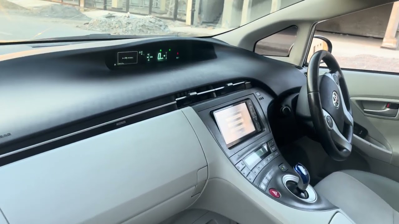 Ncp toyota Prius hybrid for family use 2012 modal baidg room crius control 