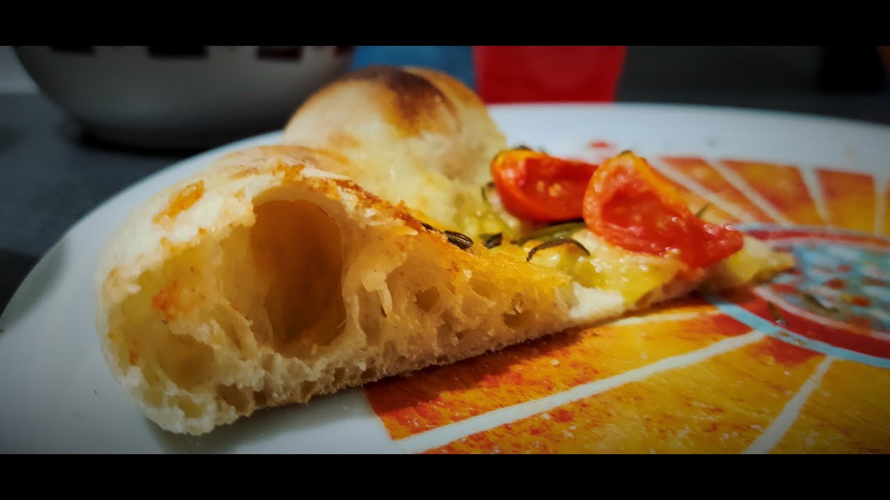 Tecniche di stesura Pizza Napoletana, cottura su Pietra Refrattaria nel forno di casa