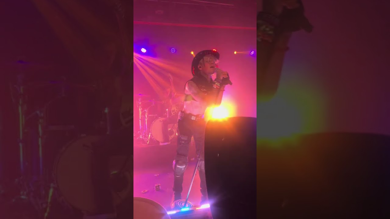 TX2 Preforming “6 Shots Left” in OK City for their TX2 “The End Of Us” Tour, Feb 13, 2026 