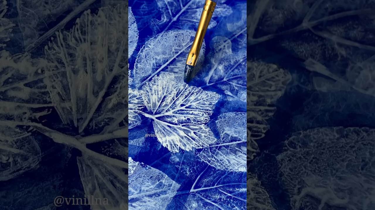 Easy leaf painting / Leaf imprints / How to paint using a leaf #acrylicpainting #vinillna #leafart