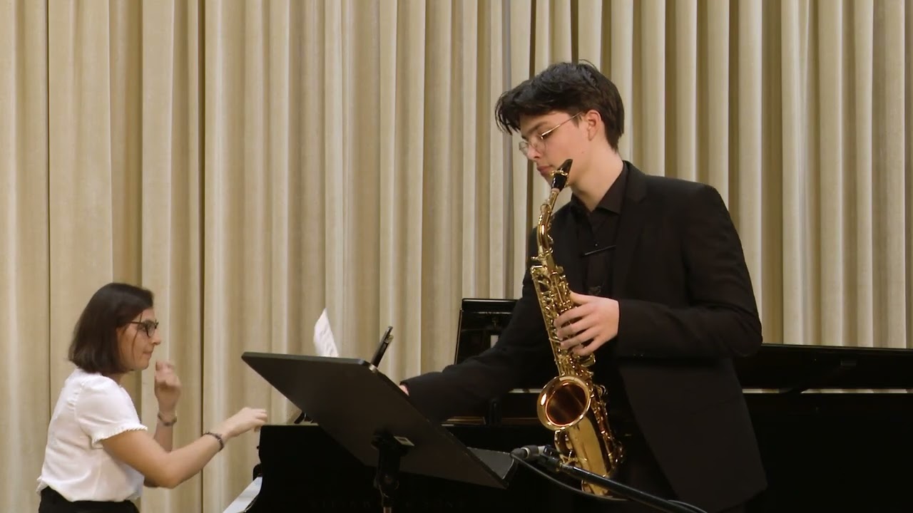 Aron Bizjak (saxophone) Neža Bregar (piano) Kalinkovich Concerto Capriccio Theme of Paganini