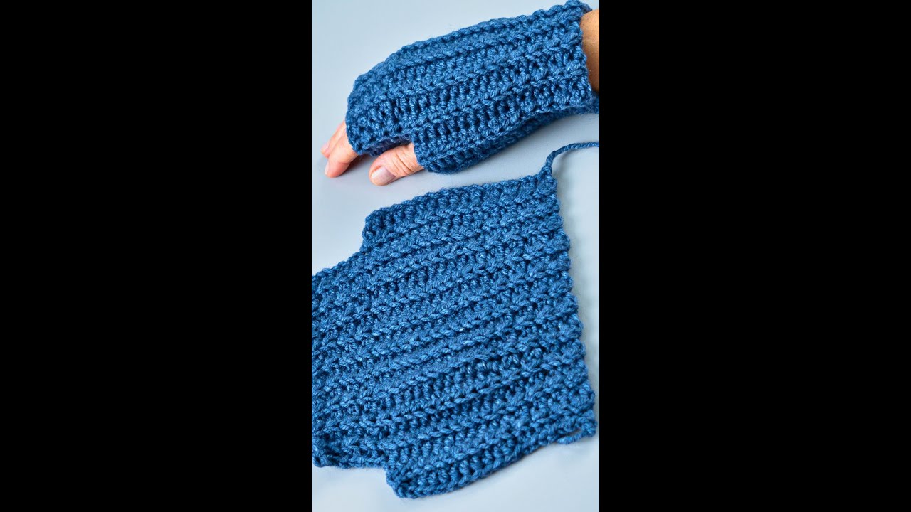 Быстрый и простой урок по вязанию крючком перчаток без пальцев! Miarti🧶