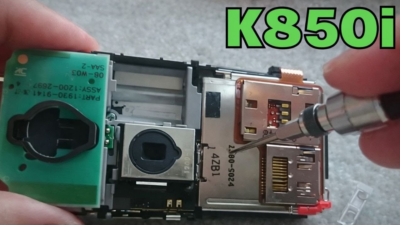 Разборка и ремонт Sony Ericsson K850i.