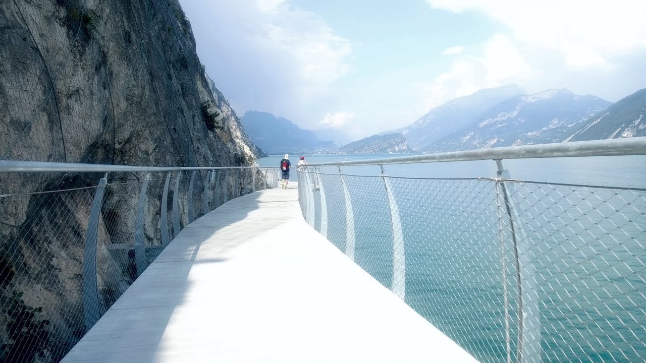 DAVVERO SPETTACOLARE CICLABILE LIMONE - LAGO DI GARDA