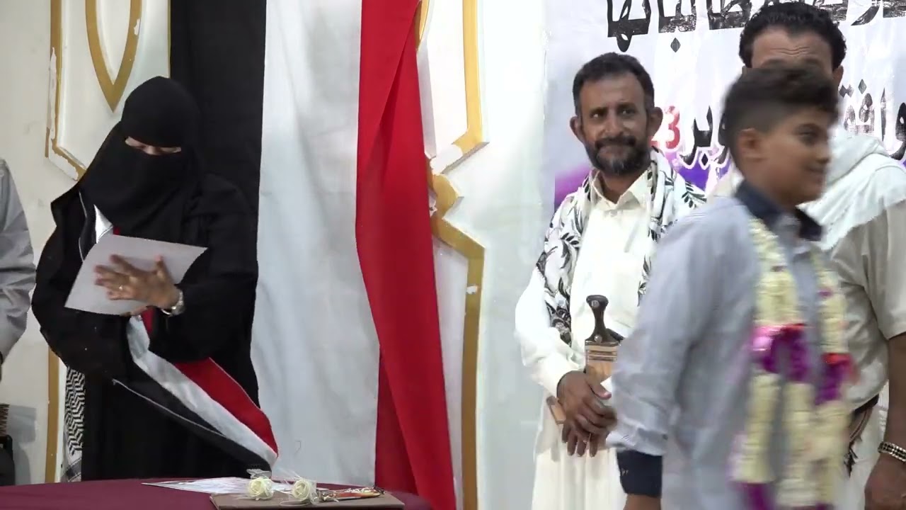 بحضور المسعودي.. رياض ومدارس أجيال المخا الأهلية تحتفي بأعياد الثورة اليمنية وتكرم طلابها الأوائل