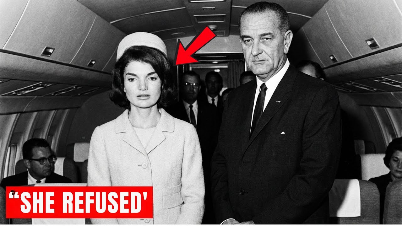 ‏‏why did jackie refuse to change her bloody dress