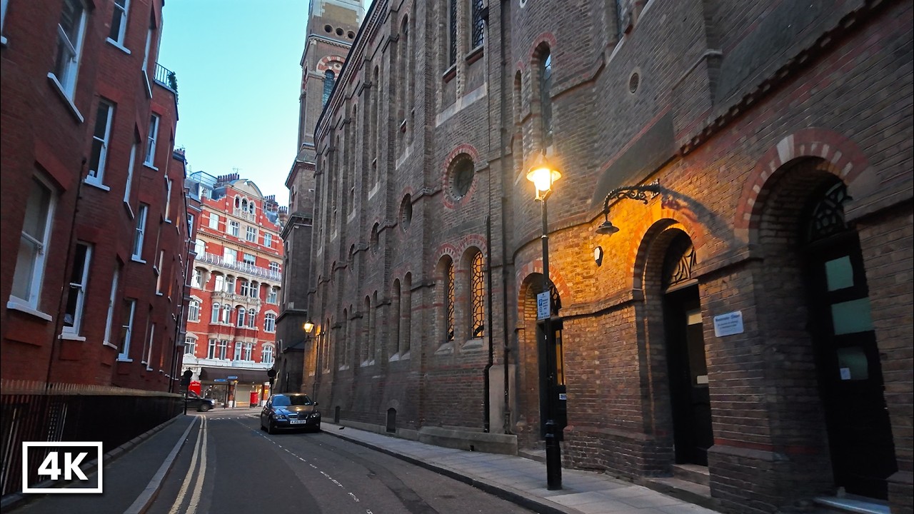 London Early Morning Walking Tour | Victoria Station to Buckingham Palace | Winter 7AM | 4K HDR