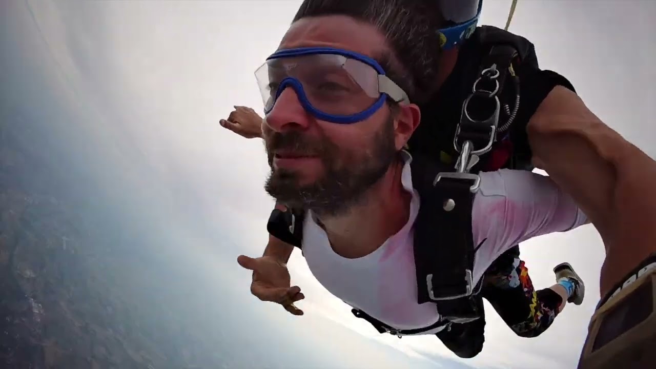 Lancio con paracadute in tandem di a Reggio Emilia