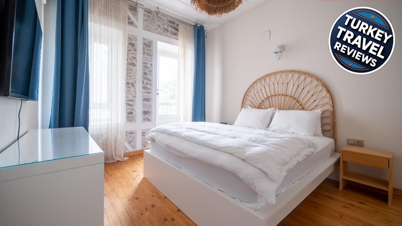 Miniq 101 - Near Sea & Fo&ccedil;a Center Stone House | Foca, Turkey | Hotel Review 🏩