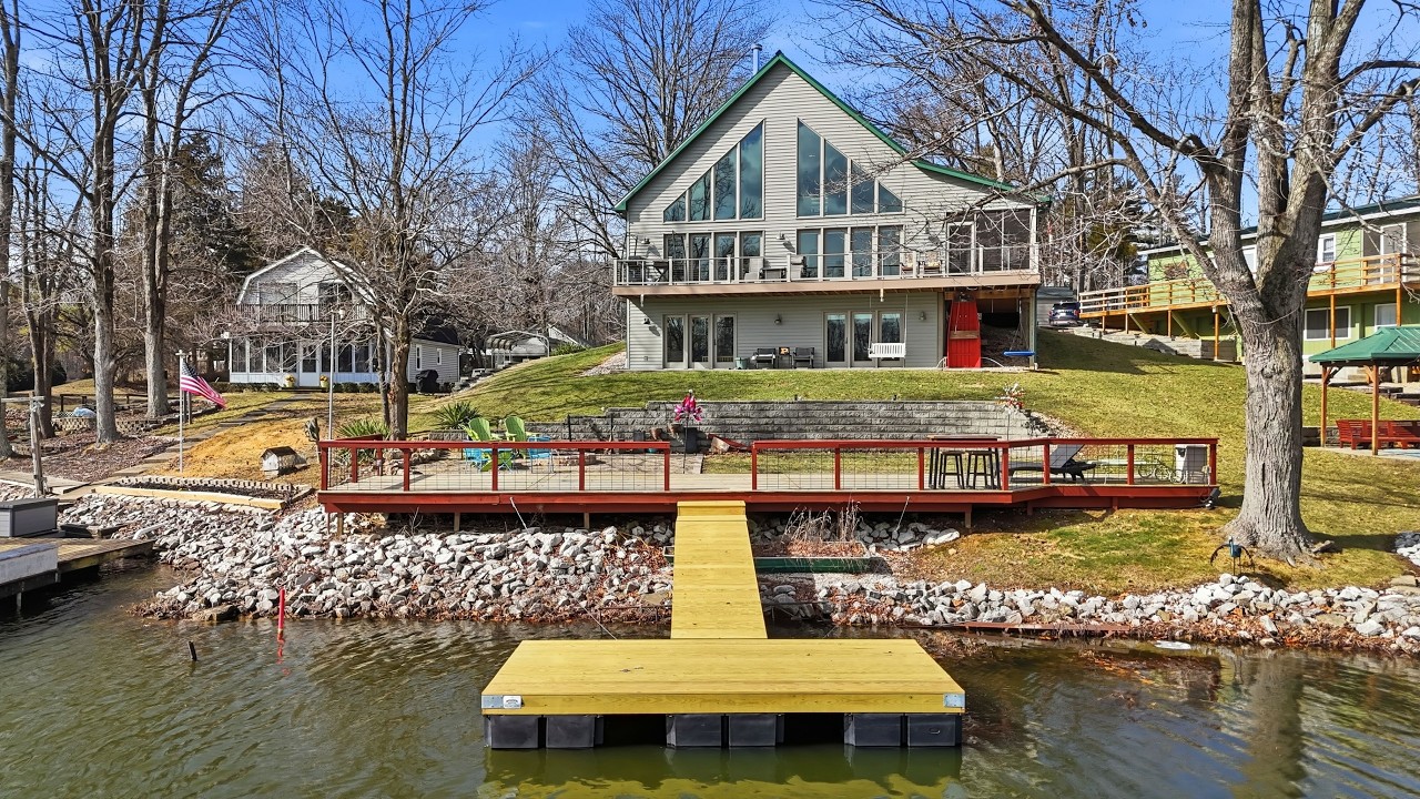 4441 Fields Ln, Terre Haute, IN 47802 - Paint Mill Lake Lakehouse - Justin Davis Berkshire Hathaway