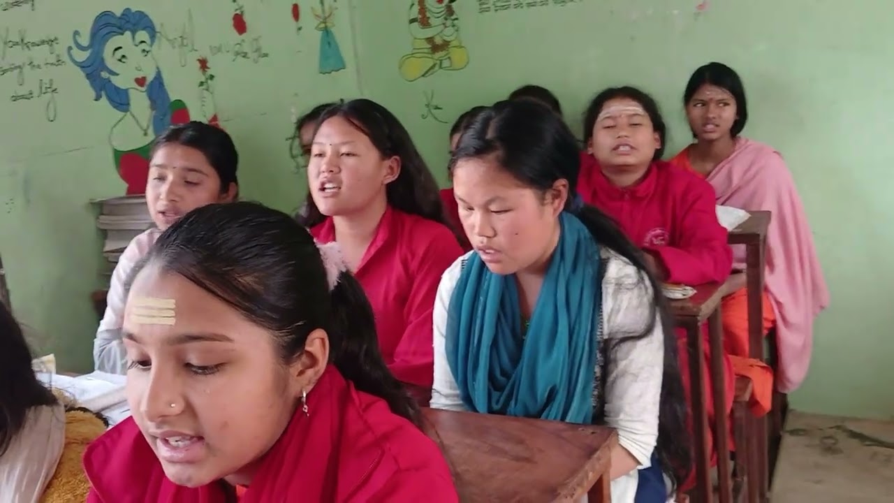 देवघाट धाममा रहेकाे विभिन्न जातजातिका छाेरीहरुले वैदिक ज्ञान लिने माँ कल्याणी वैदिक  कन्या गुरुकुल