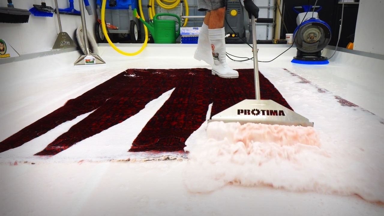 GIVING BACK: I've Been Doing FREE Rug Cleans for Locals in Need. Satisfying ASMR Carpet Cleaning!