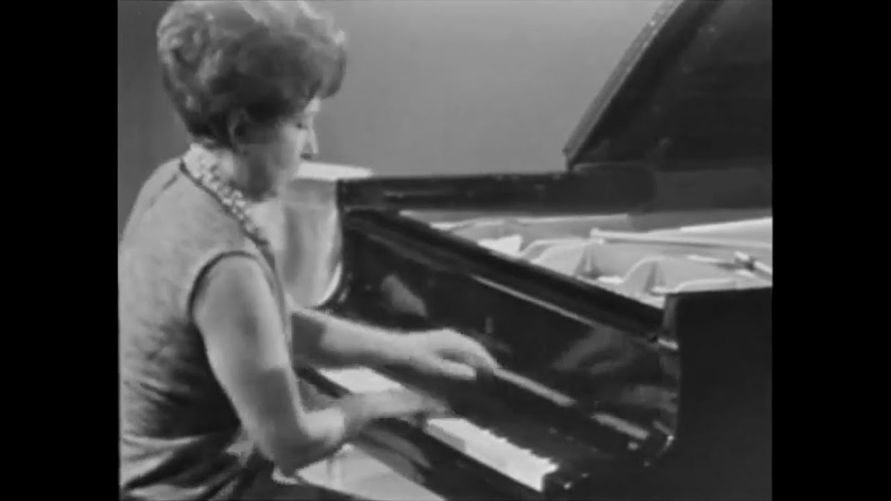 Magda Tagliaferro plays Debussy Feux d'artifice