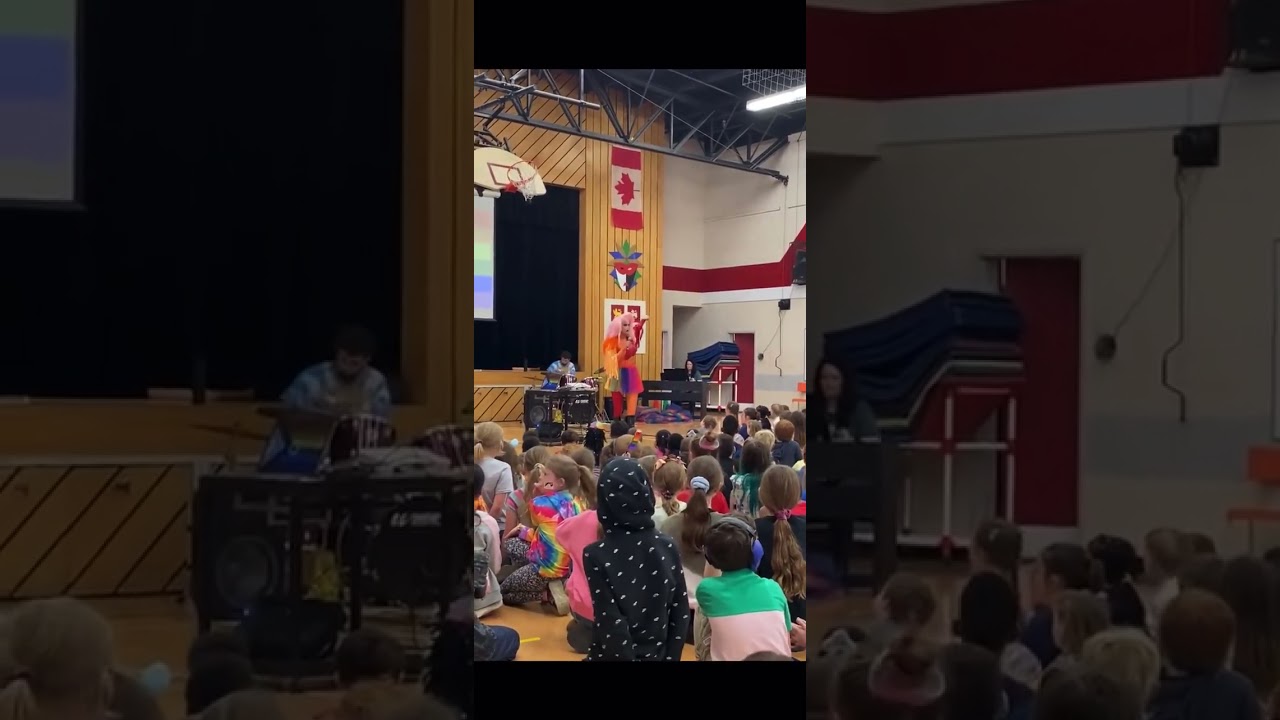 Drag queen performing in Canadian elementary school