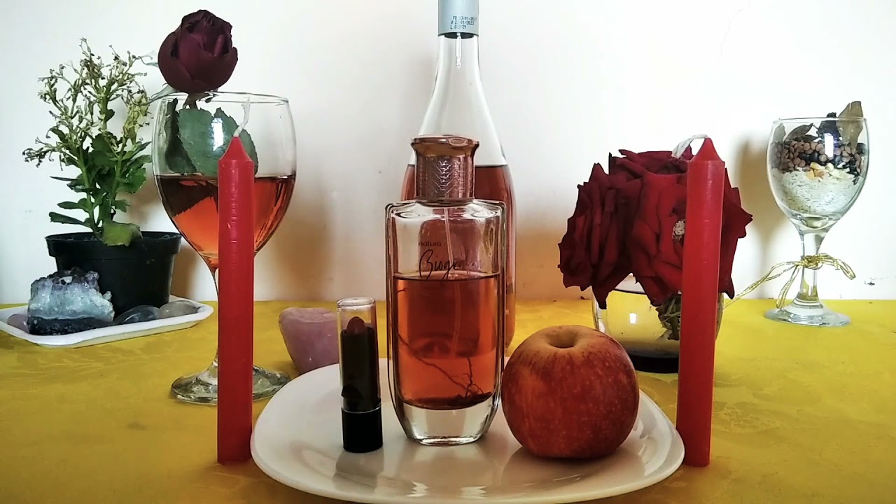Cruzar perfume e batom e Perfume de atração 💃🏽Na linha da Maria Padilha 🌹💃🏽