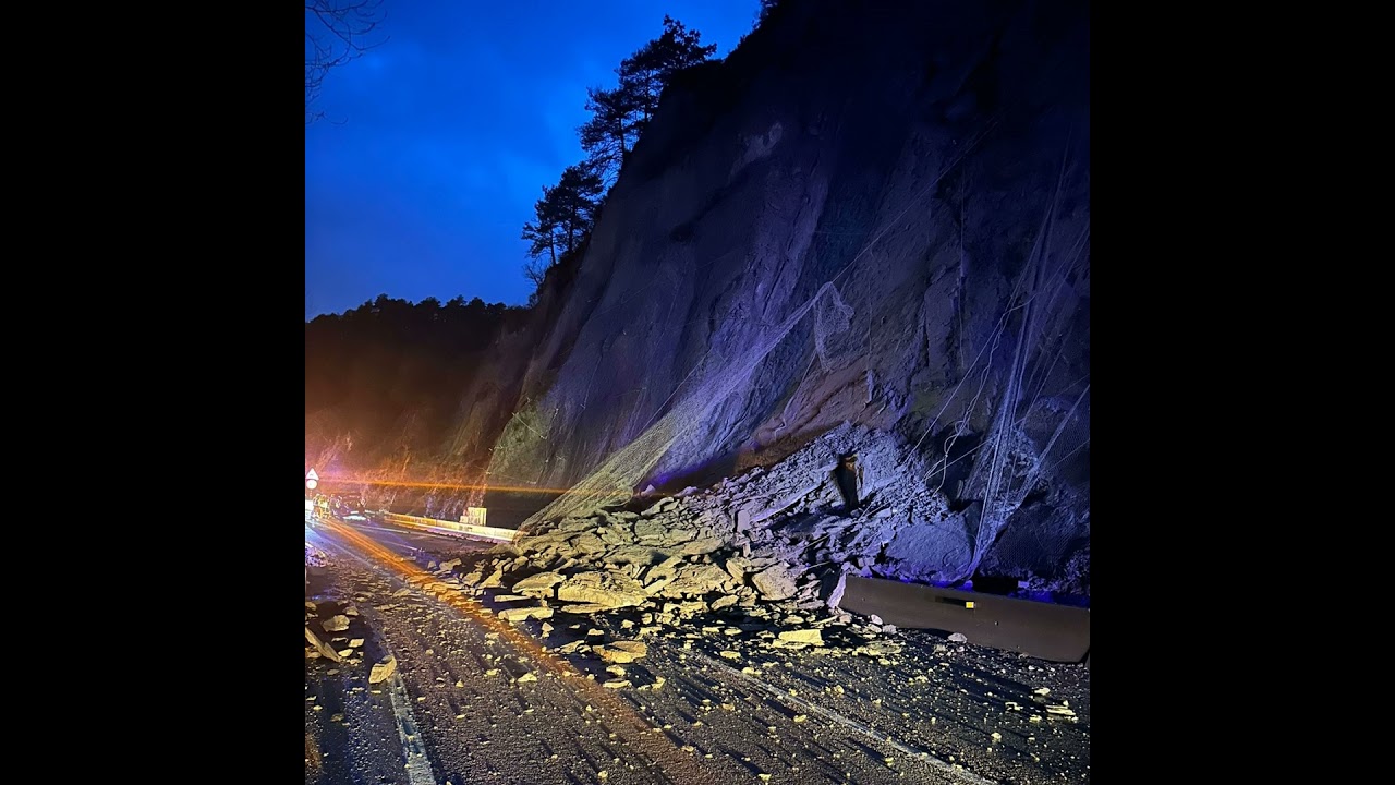 Un ferit a la carretera N-260, que està tallada des de divendres i podria reobrir aquest dilluns ...