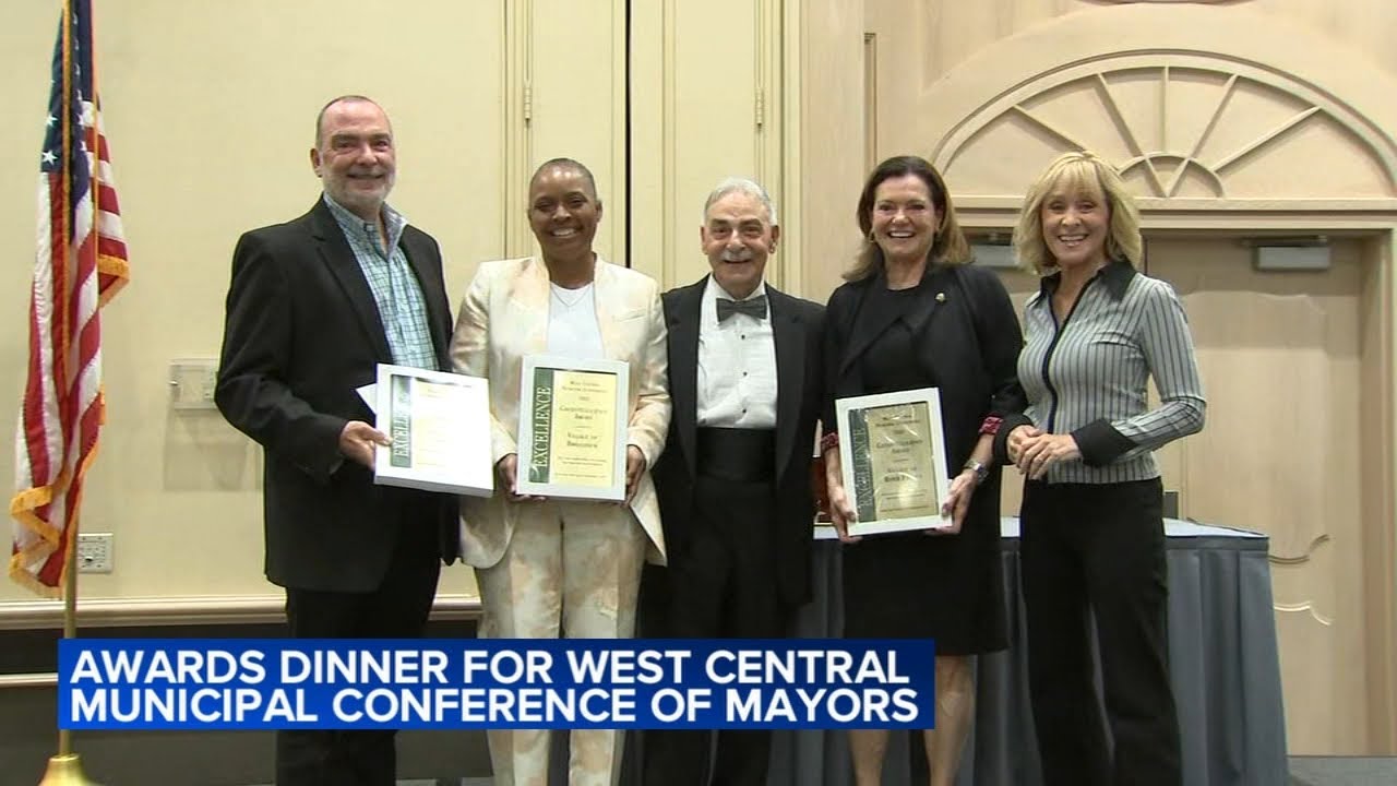 ABC7 Meteorologist Tracy Butler presents environmental award to 3 west suburbs