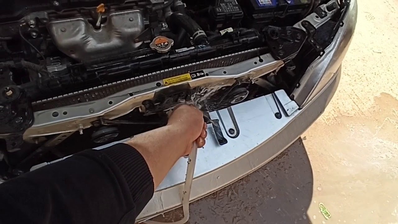 تنظيف ثلاجه التكيف لنيسان n16