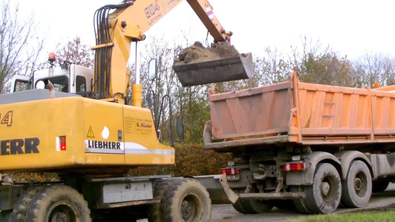 Liebherr 904 im Einsatz