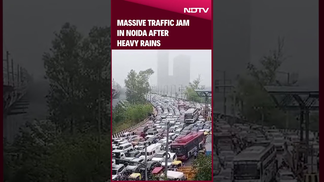 Rain In Noida | Massive Traffic Jam In Noida After Heavy Rain