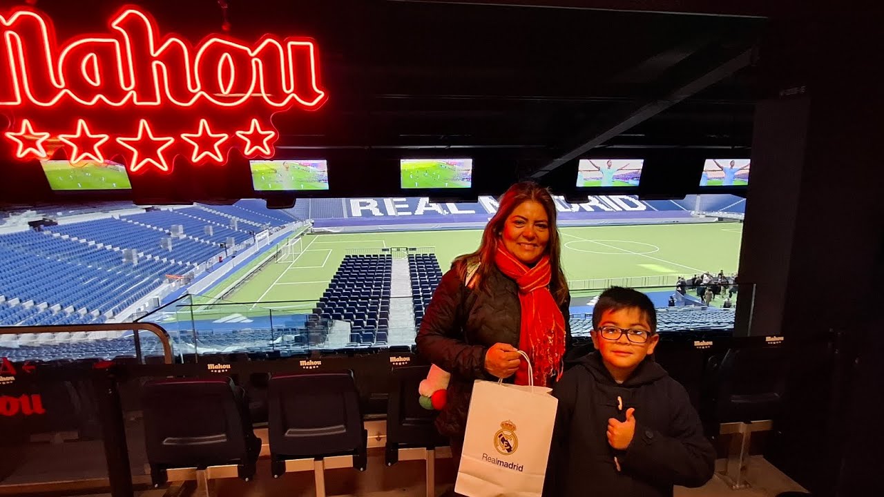 VISITAMOS EL ESTADIO DEL REAL MADRID Y SU TIENDA OFICIAL!! 🇪🇦⚽️