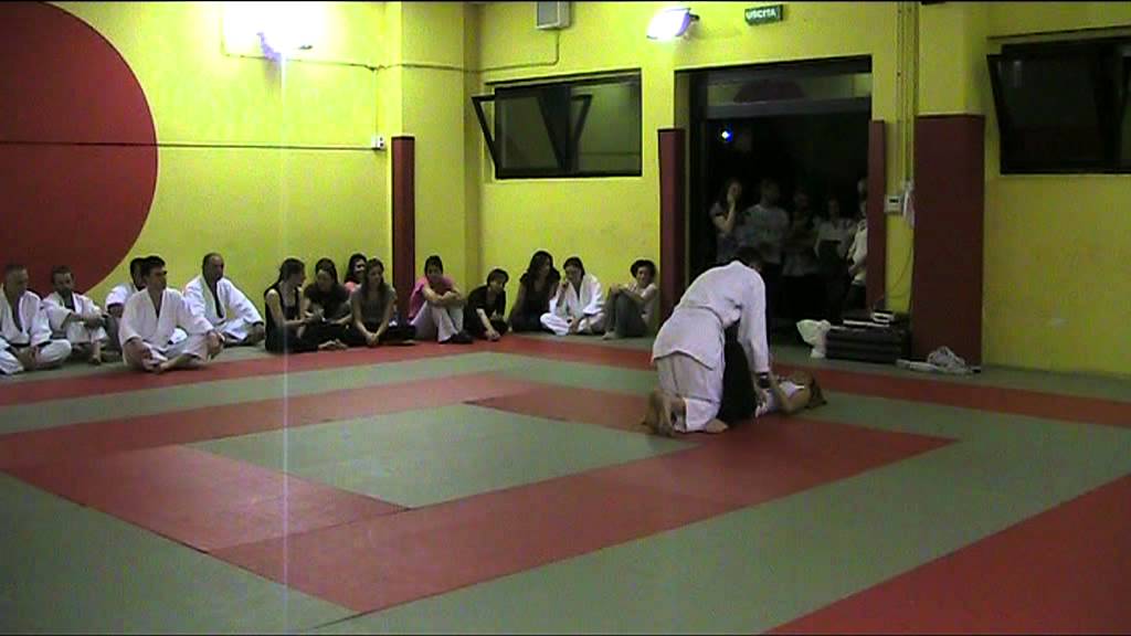 ESAME DI DIFESA PERSONALE FEMMINILE (CINTURA ROSA)-AIKIDO-KI AIKIDO.
