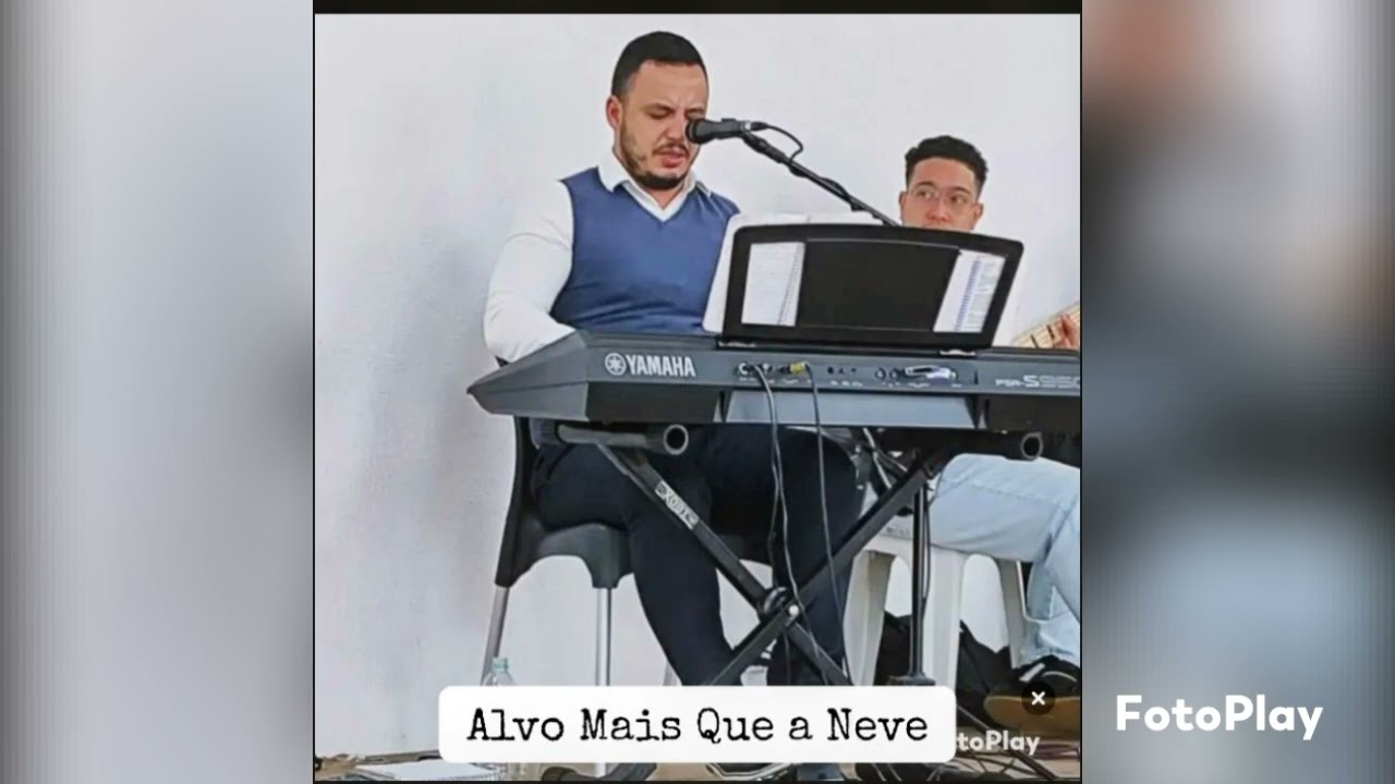 Alvo Mais Que a Neve - Paulo César Brito 