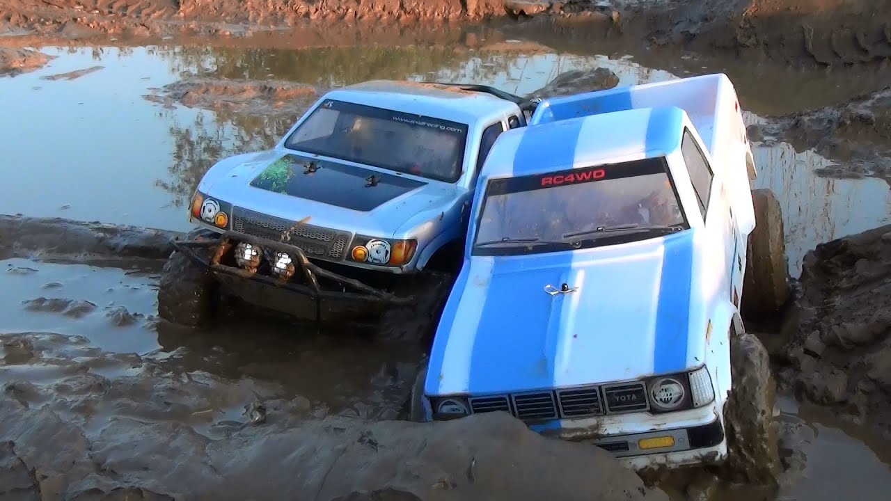 Сравнительный тест-драйв Axial SCX10 Trail Honcho и RC4WD Trail Stomper. Кто кого?