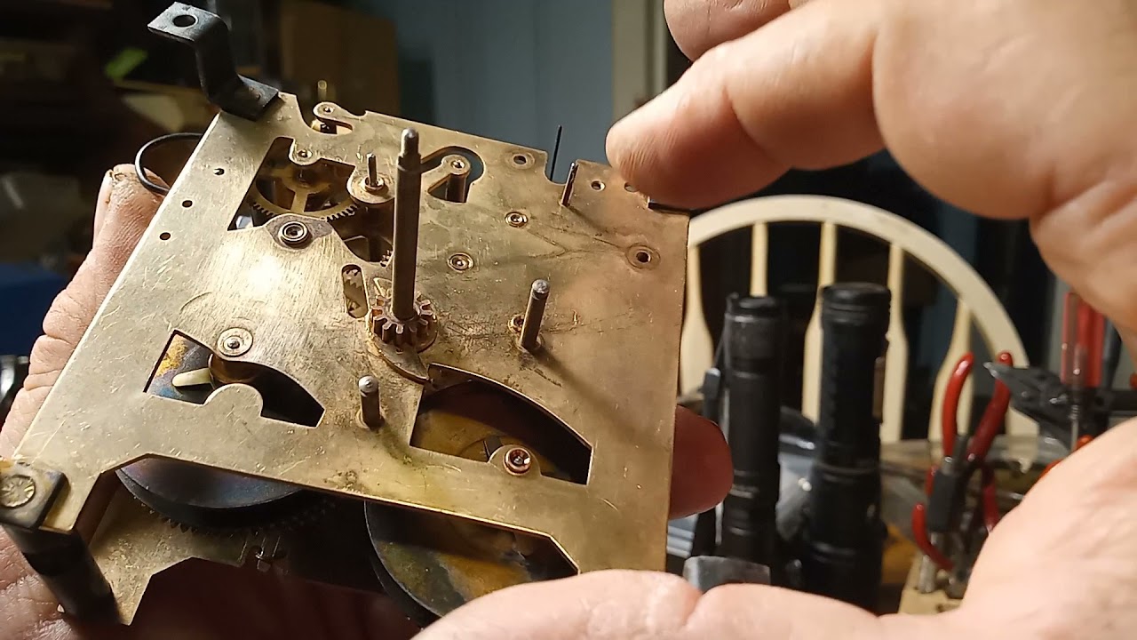 Repairing a WUBA Warmink Dutch clock 20211209 225238