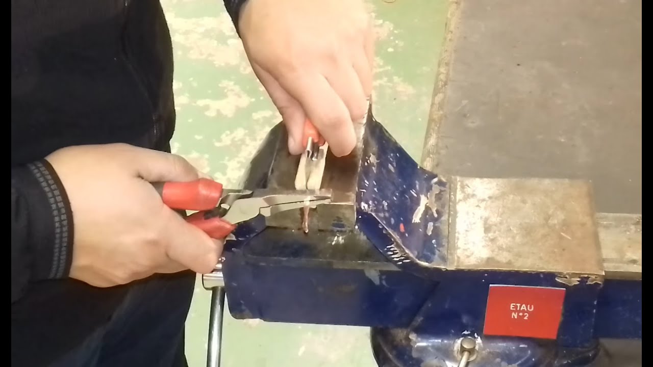 HOW TO STRIP FLEXIBLE CABLE EASILY