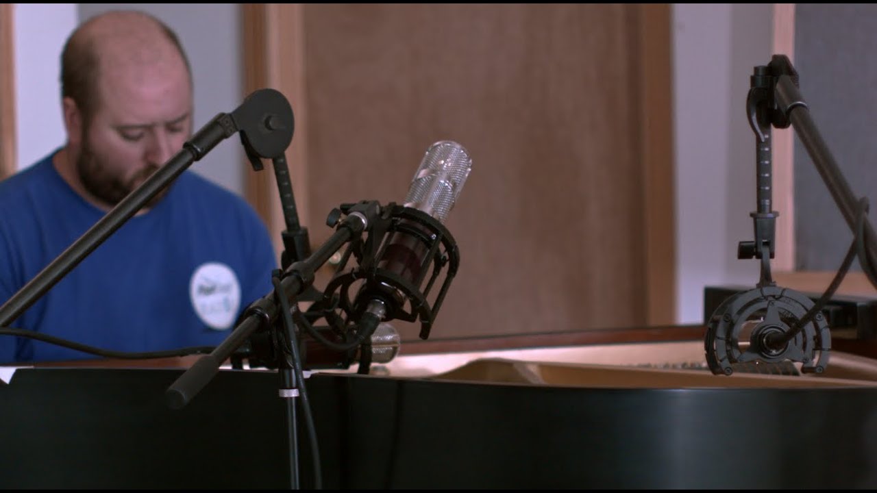Recording Grand Piano With and Without a Lid