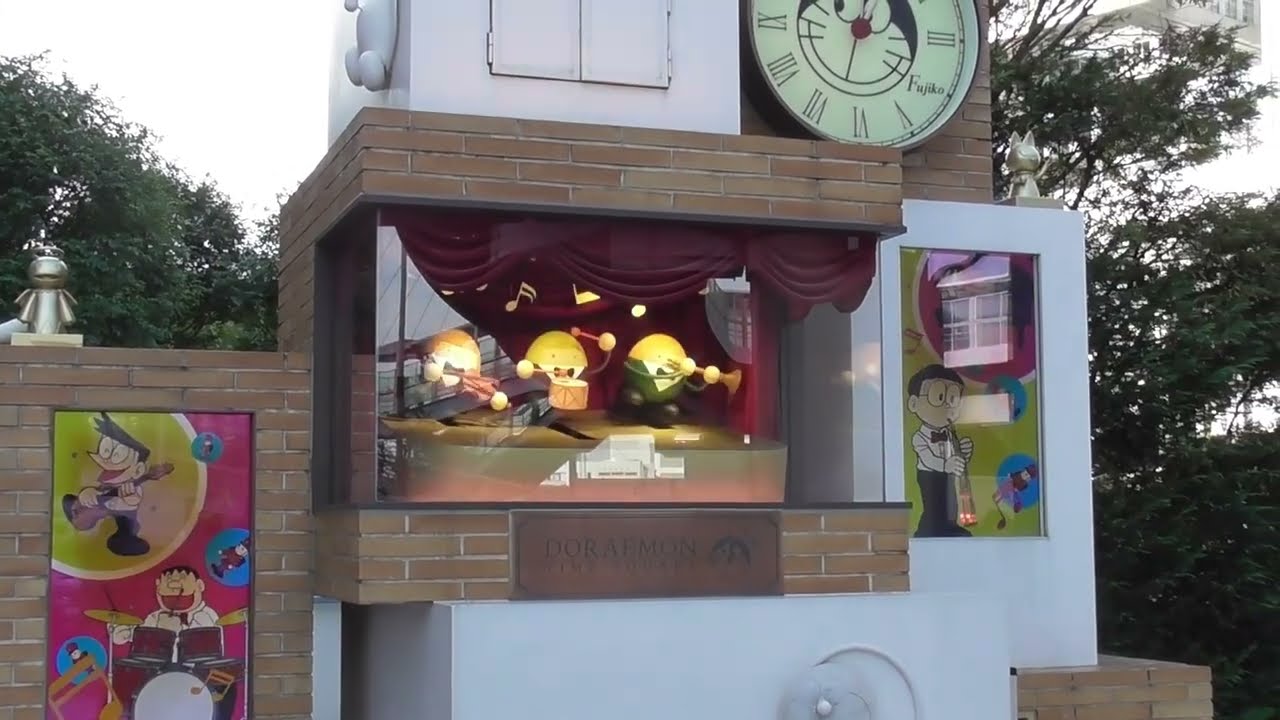 お台場 ダイバーシティ東京プラザ からくり時計 「ドラえもんタイムスクエア」