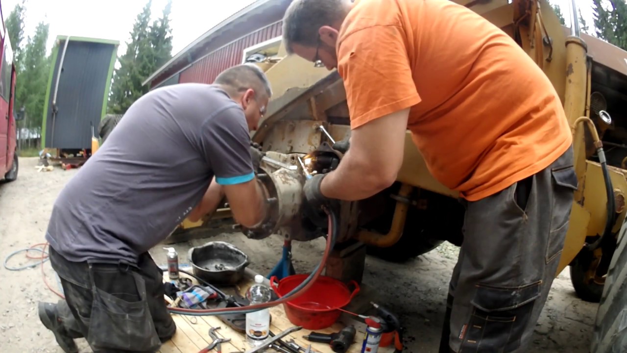 Dry disc brake renovation for wheel loader tractor (Valmet 702 brakes)