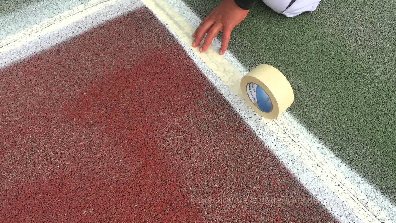 Vidéo sur la remise en peinture d'un court de tennis