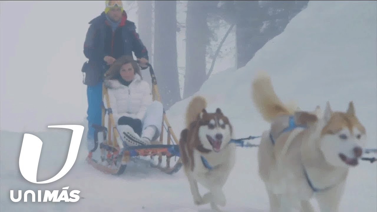 Montserrat Oliver se aventuró a dormir en un iglú con gigantescos personajes de Star Wars de hielo