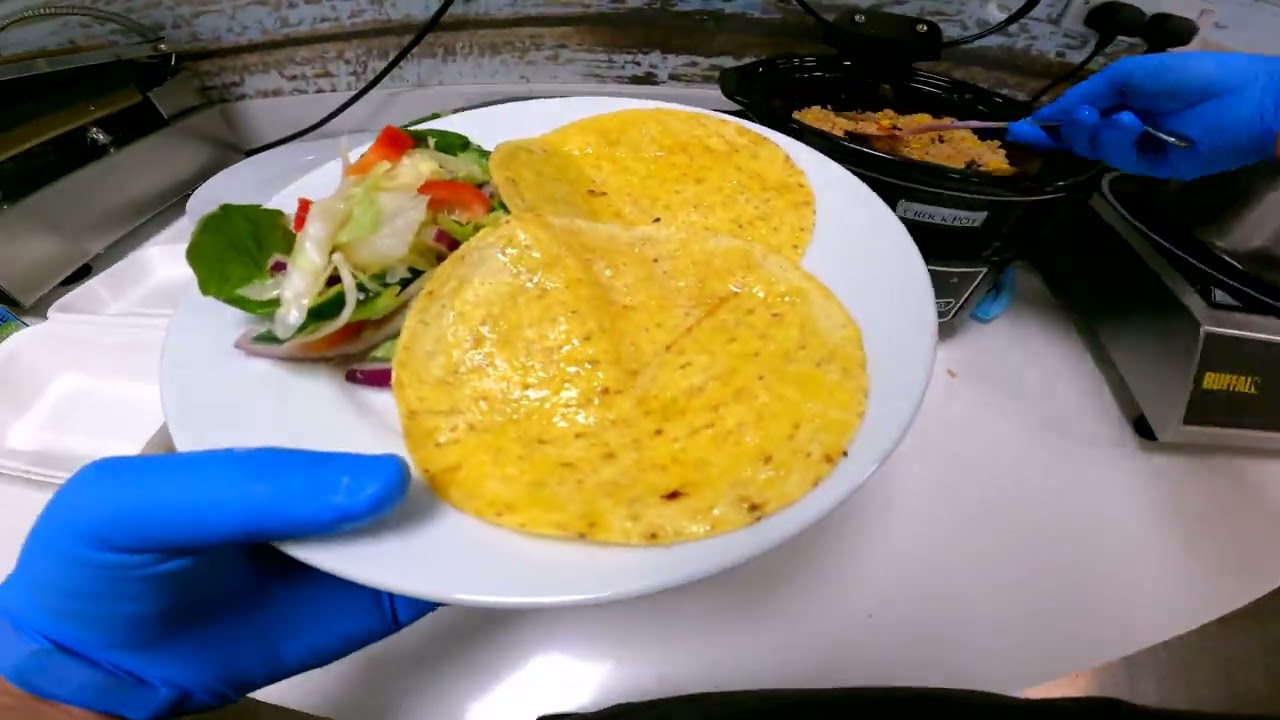 POV cooking: taco rice 👌🙂👍