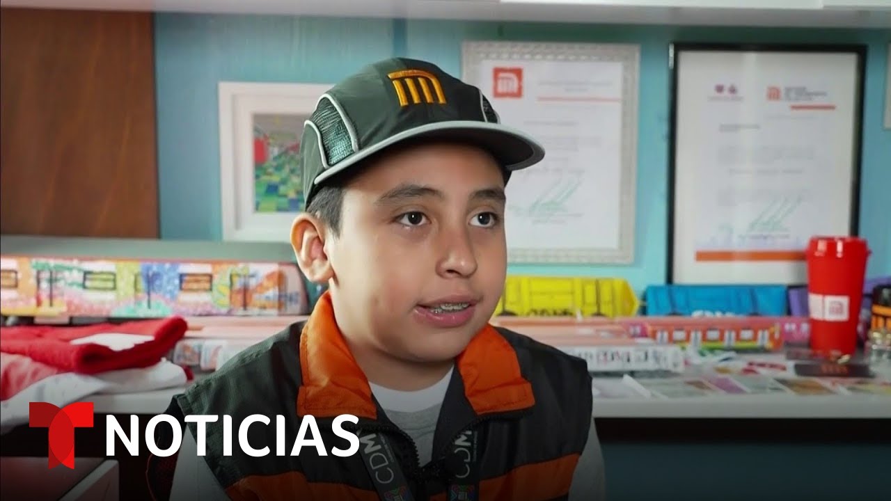 Con solo 11 años este niño es experto en el metro de México y causa sensación | Noticias Telemundo